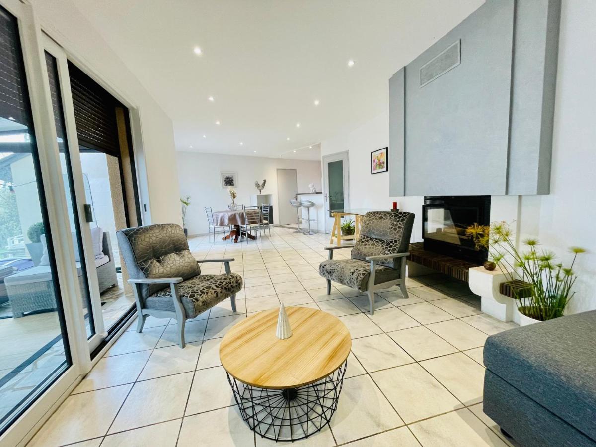 Maison T2 De 70 M2 Avec Jardin Et Veranda Rignac  Exterior photo